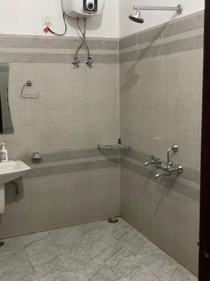 Jp International Naimisharanya Hotel Kültér fotó